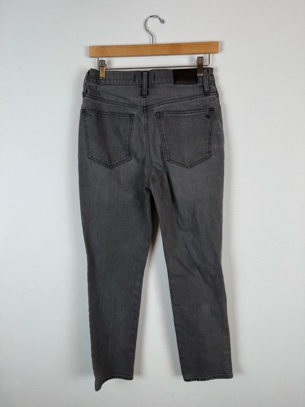 Madewell The Perfect Vintage Jean in Connell Wash: Ripped Edition 27 High-Rise - Picture 8 of 13